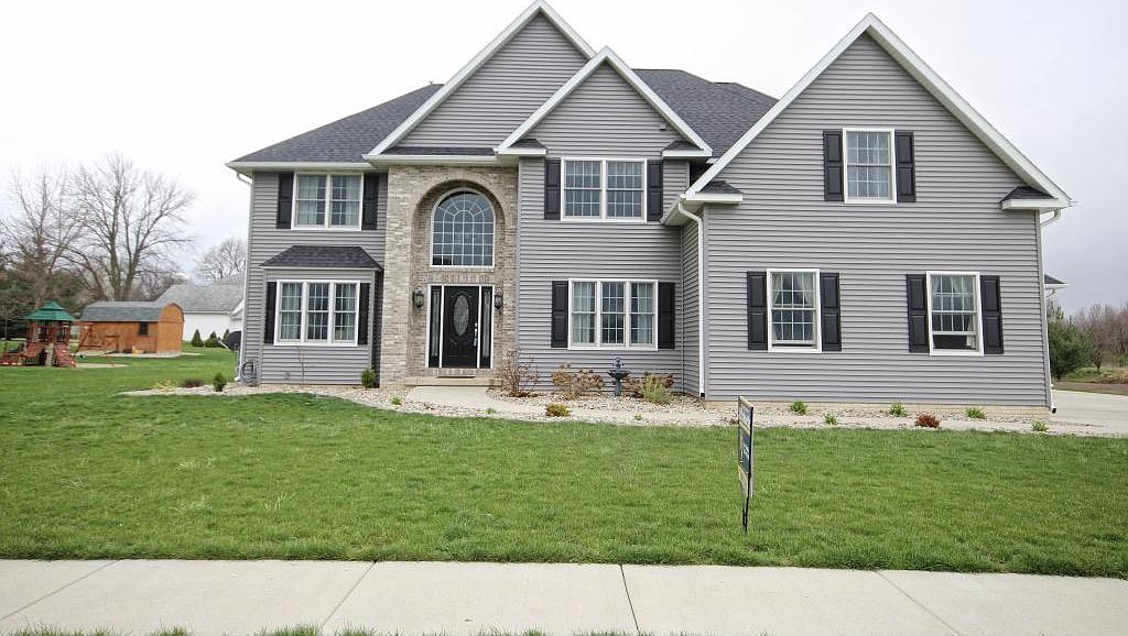 509 N Locust St, Maroa, IL 61756 Zillow