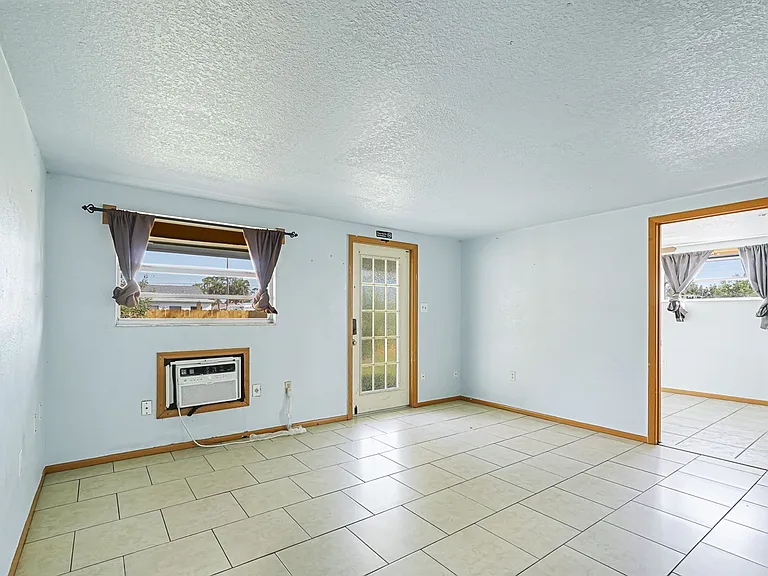 2021 Pennsylvania Ave #5 — Photo 32