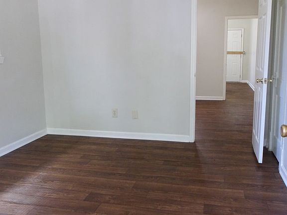 2nd image of 633 W Ormsby Ave #2