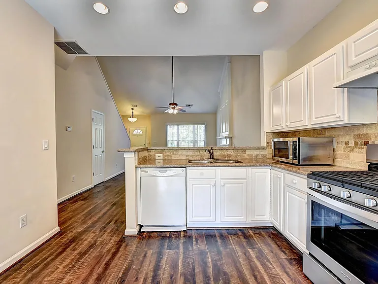 13300 Morris Rd #137 — Photo 17