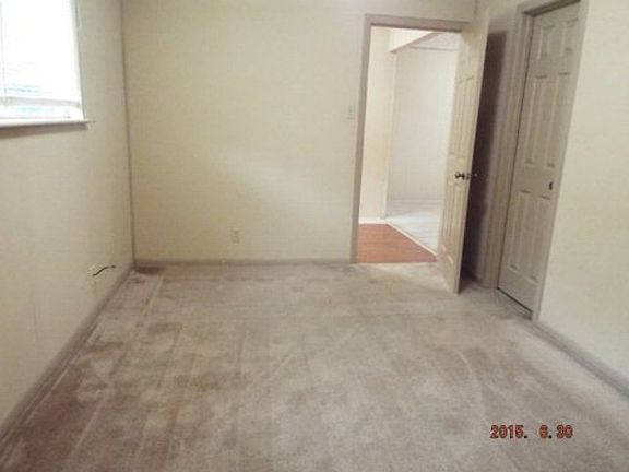 3rd image of 2907 Avenue D
