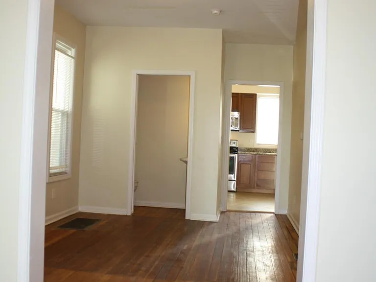1466 Indianola Ave — Photo 31