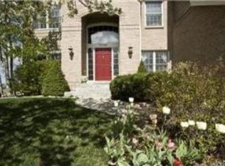 10092 Stratford Ln, Highlands Ranch, CO 80126