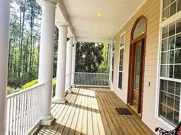 4th image of 1821 Moon Crest Ln