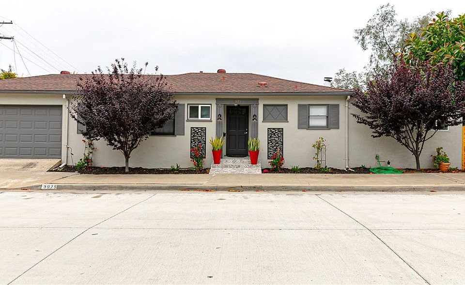 2nd image of 3975 Henry St