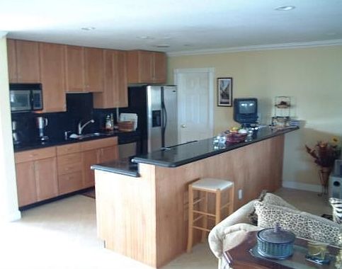 2nd image of 820 SE 16th Ct