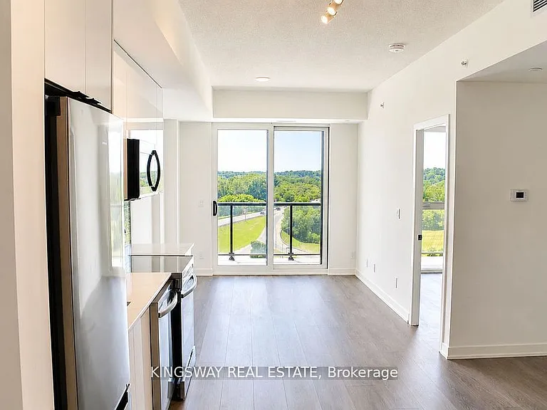 33 Erie Ave #1013 — Photo 4