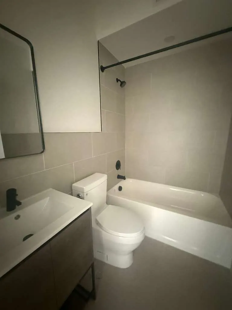 4 bed, $3,000 — Photo 4