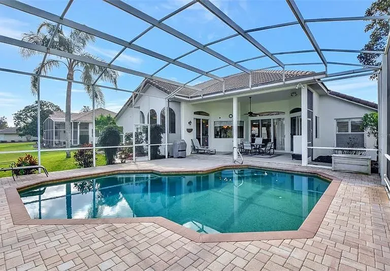 384 Caddie Dr — Photo 5
