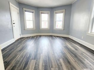 14 De Soto St, Providence, RI 02909