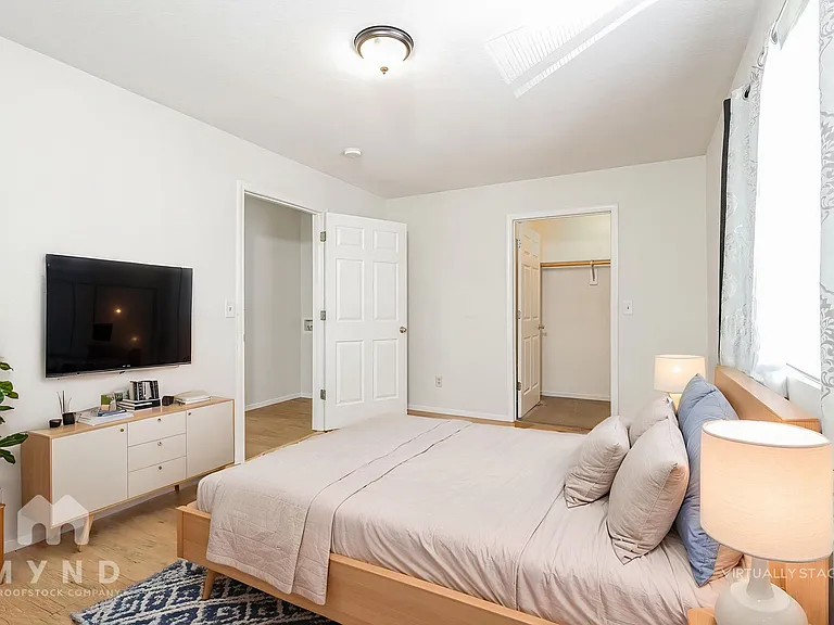2150 Sutro St #G4 — Photo 4