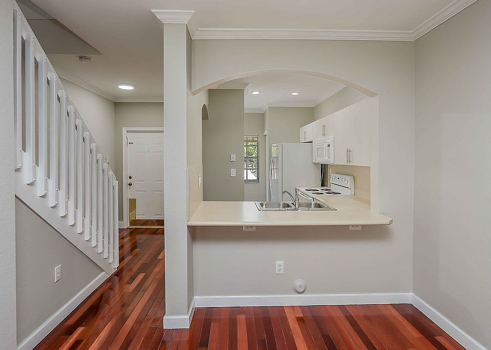 Updated kitchen Cabinetry  