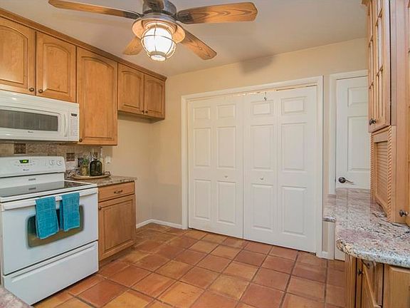 5th image of 13402 Pine Lake Way APT 102