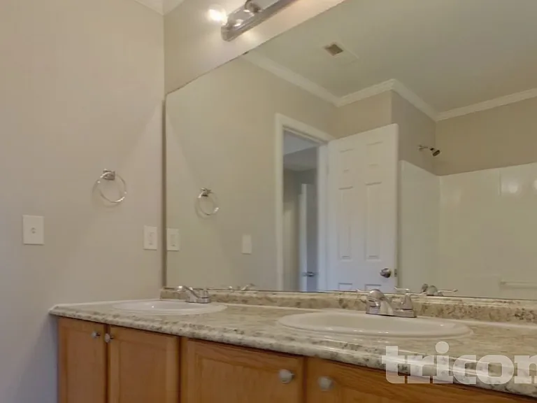 180 Riglaw Cir — Photo 8