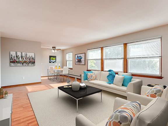 4th image of 1910 Colfax Ave S #18163702