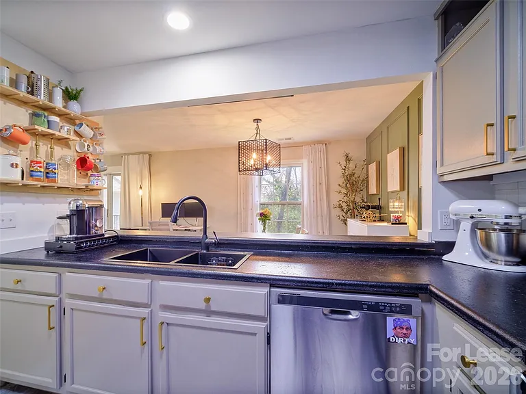 3300 Selwyn Farms Ln #5 — Photo 7