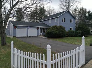 80 Casner Dr, Berlin, CT 06037