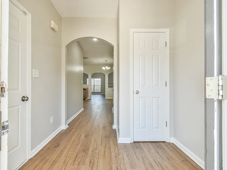 2529 Emma Way — Photo 3