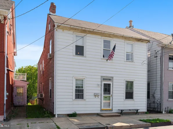 205 E 3rd St, Boyertown, PA 19512
