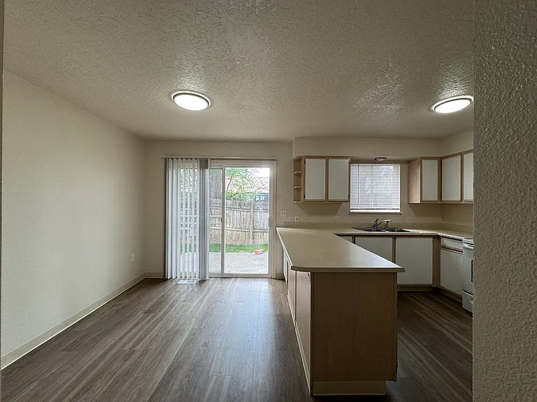 4343 W Rose Hill St #4301-202 — Photo 7