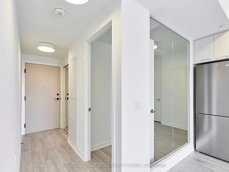 10 Oak St #1107 — Photo 8