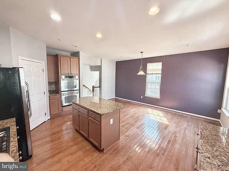 9407 Aston Villa #52 — Photo 11