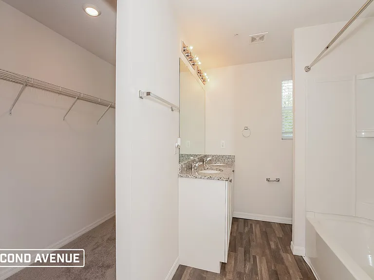 10920 W Ober Ter — Photo 10