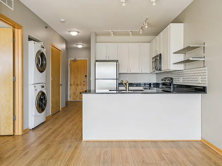 Solhaus Apartments & Tower — Photo 35