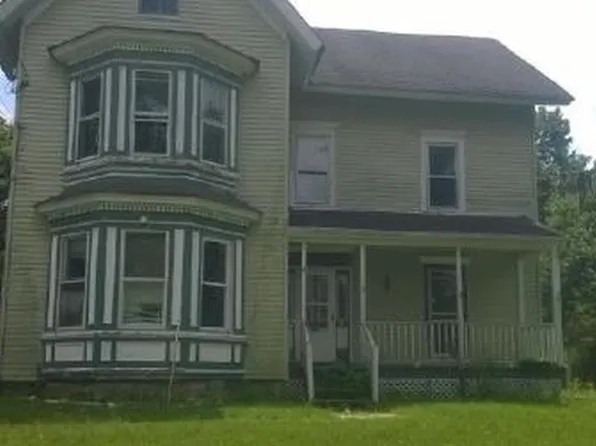 13 Prince St, Hamburg, NJ 07419