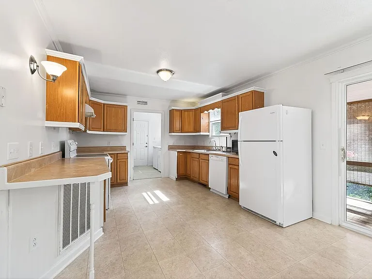 4067 Blaylock Rd — Photo 8