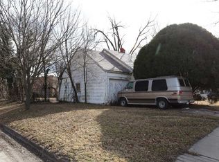 1902 S Santa Fe Ave, Wichita, KS 67211