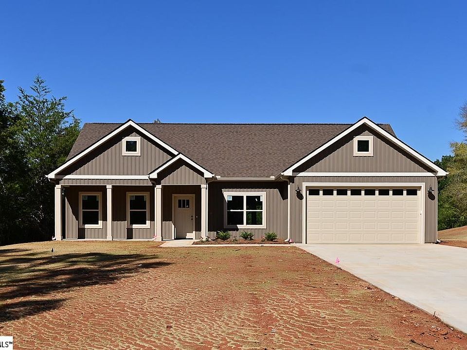 1st image of 552 Hellams Rd