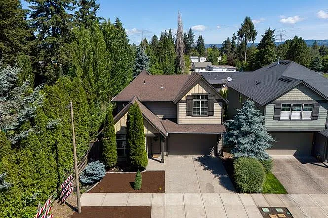16147 SW Medallion Ln — Photo 35