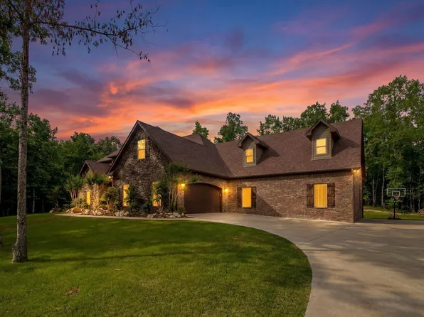 2000 Boulder Cir, Little Rock, AR 72210