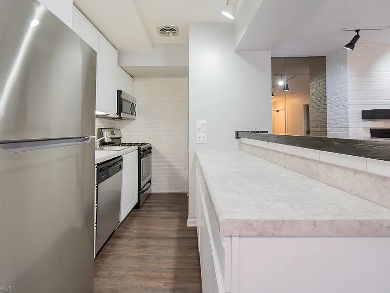 455 W Grant Pl #3 — Photo 5