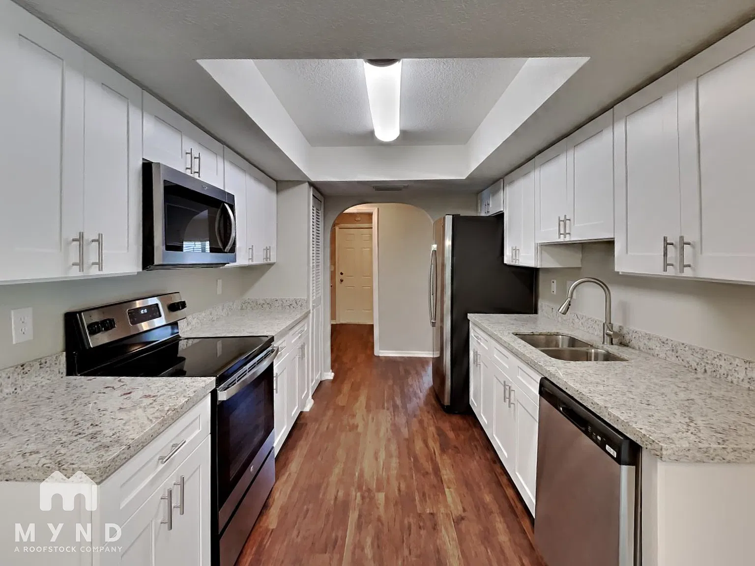 3 bed, 2.0 bath, 1495 sqft, $1,955 — Photo 4