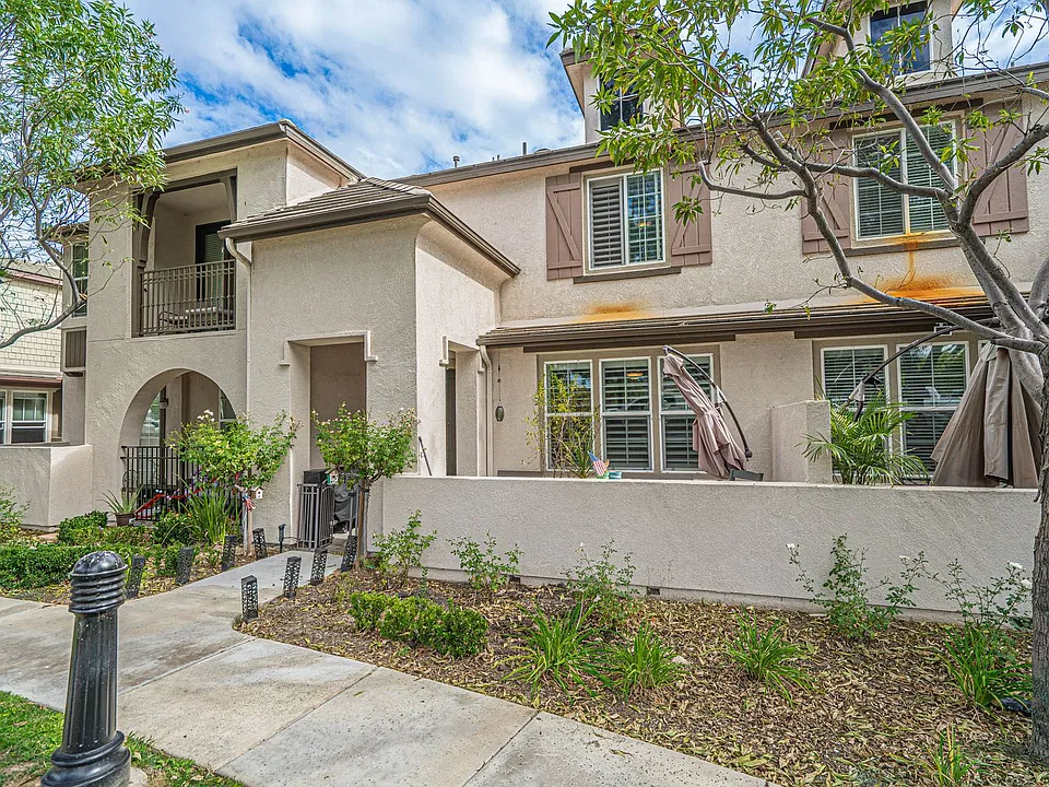 28517 Pietro Dr