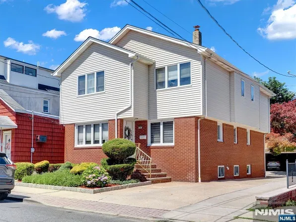 69 Lincoln Street, Fairview, NJ 07022