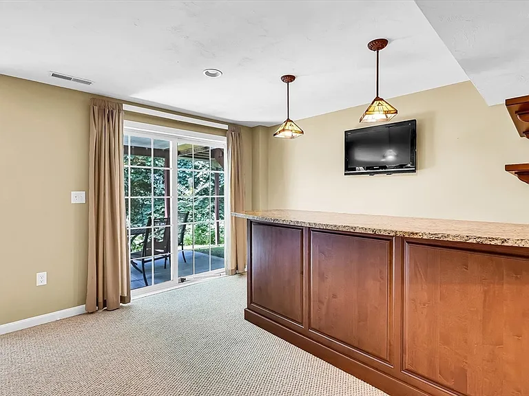 8 Paxton Ct #8 — Photo 38