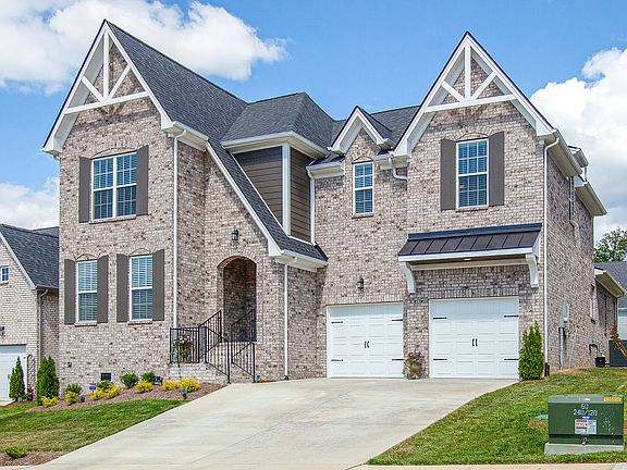 3rd image of 3004 Weeping Willow Ln