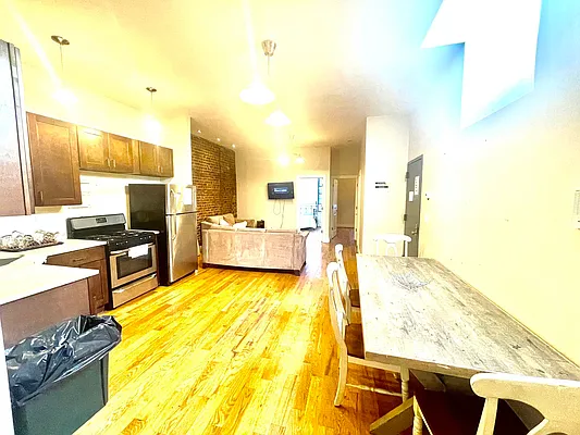 Rented by Doorway NYC, LLC | media 29