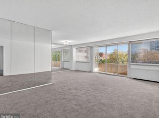 4515 Willard Ave APT 708S, Chevy Chase, MD