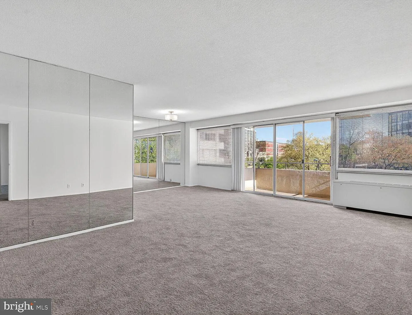 4515 Willard Ave APT 708S photo 1