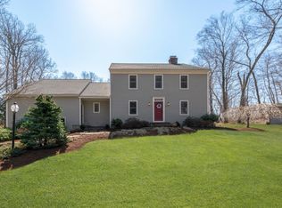 48 Bobbys Ct, Ridgefield, CT 06877