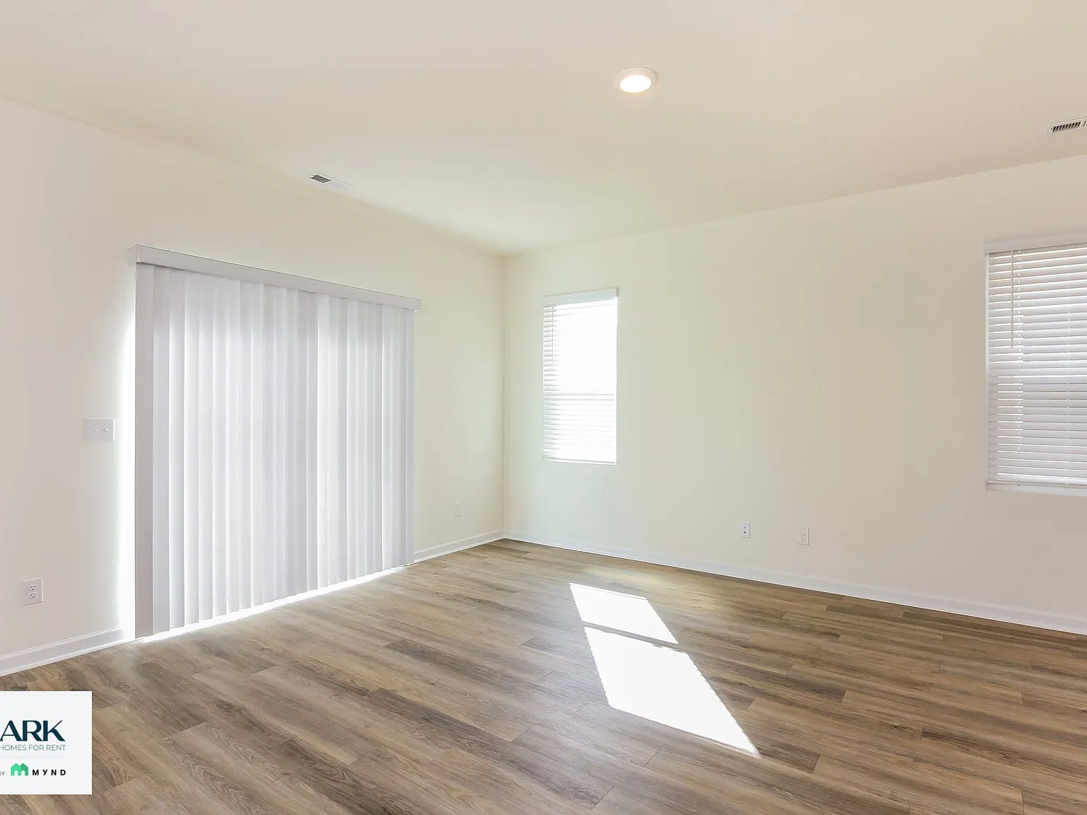 3 bed, 2.5 bath, 1788 sqft, $2,249 — Photo 4