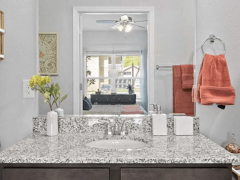Highview Pointe — Photo 40