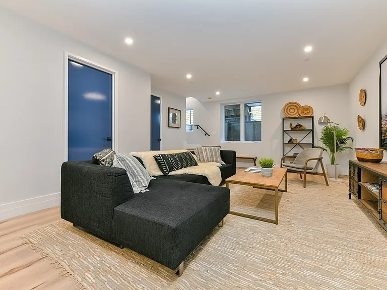 227 Prospect St #1 — Photo 16