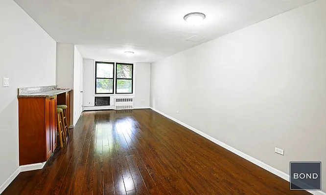 Rented by Bond New York | media 12