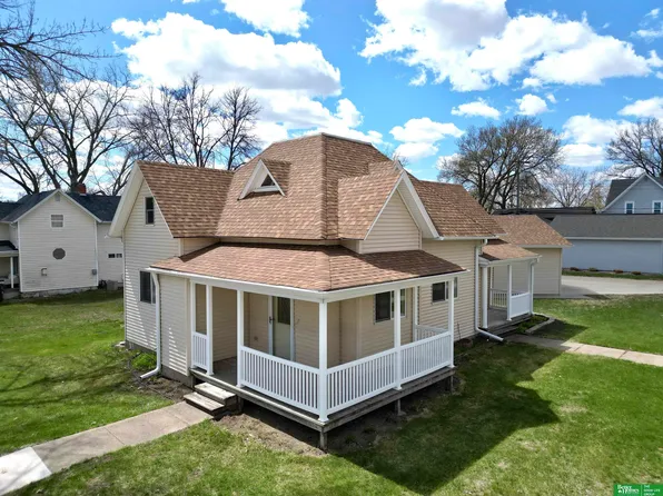 329 N Blackburn Ave, York, NE 68467