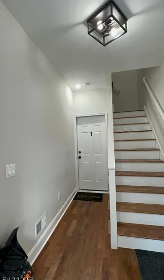 913 Union St #1 — Photo 5
